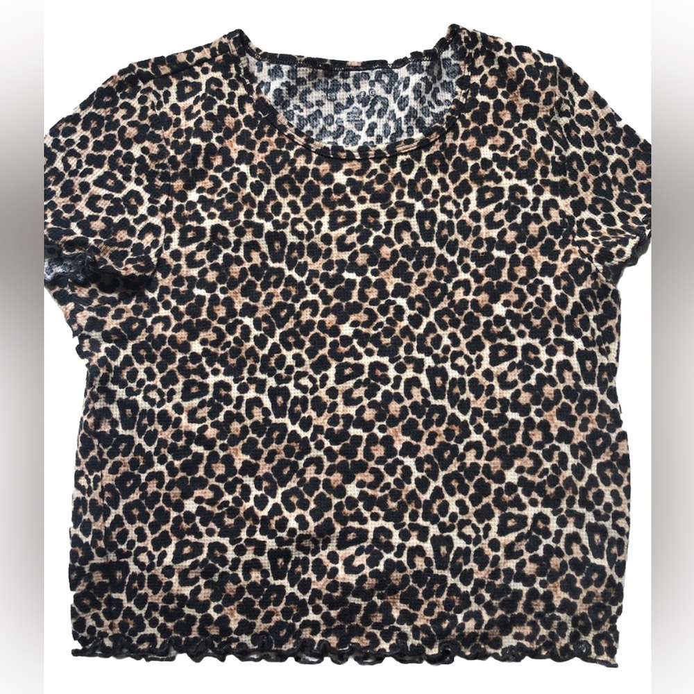 American Eagle Leopard print Crop top with ruffled edge Small great condition